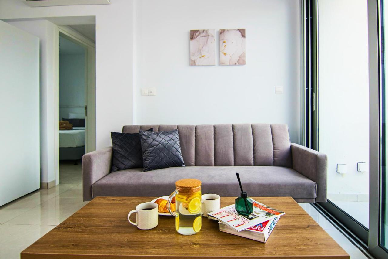 Phaedrus Living - Seaside Executive Flat Harbour 204 Apartment Paphos Bagian luar foto